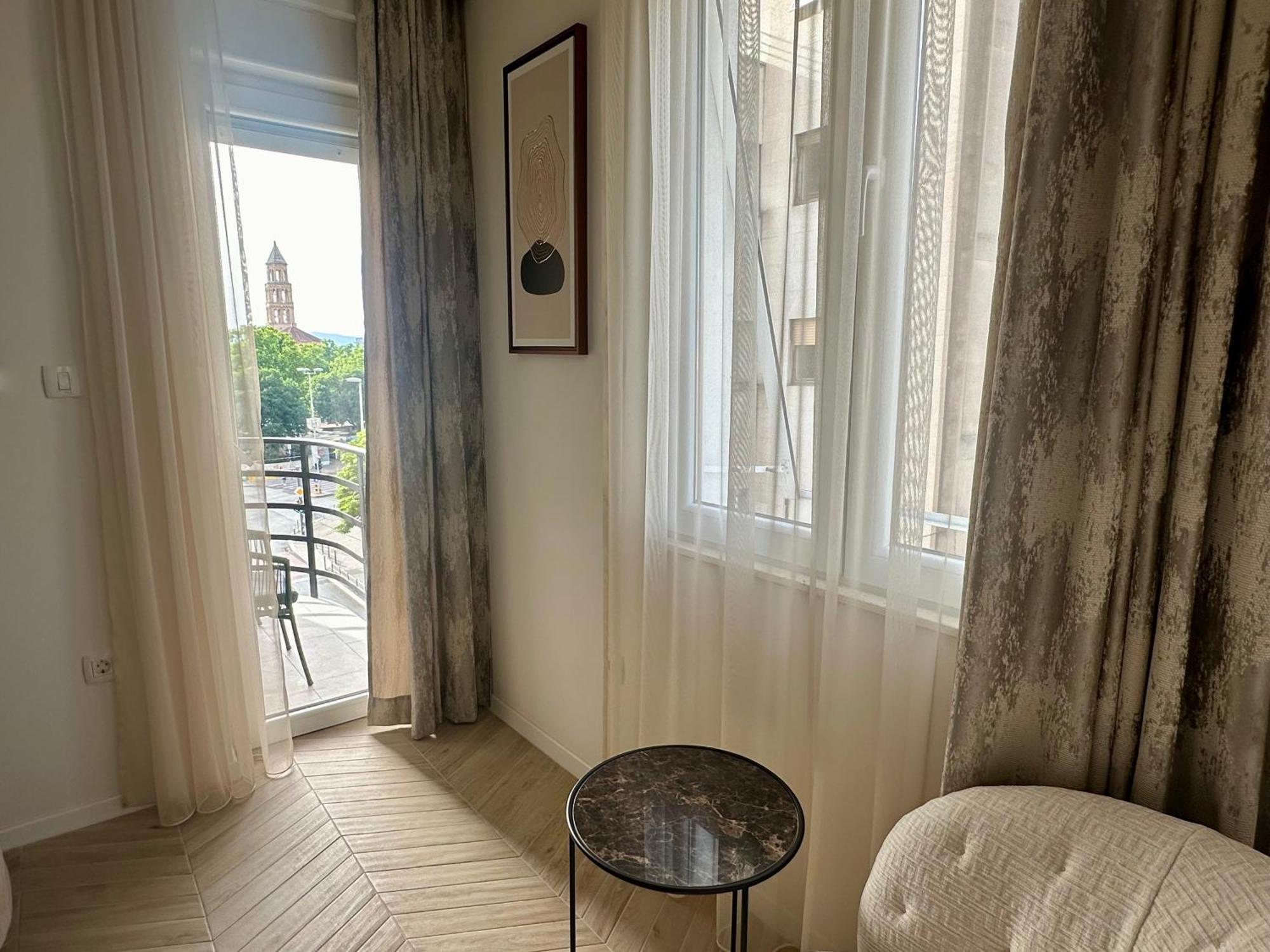 Mariani Luxury Rooms In Center Split Exterior photo