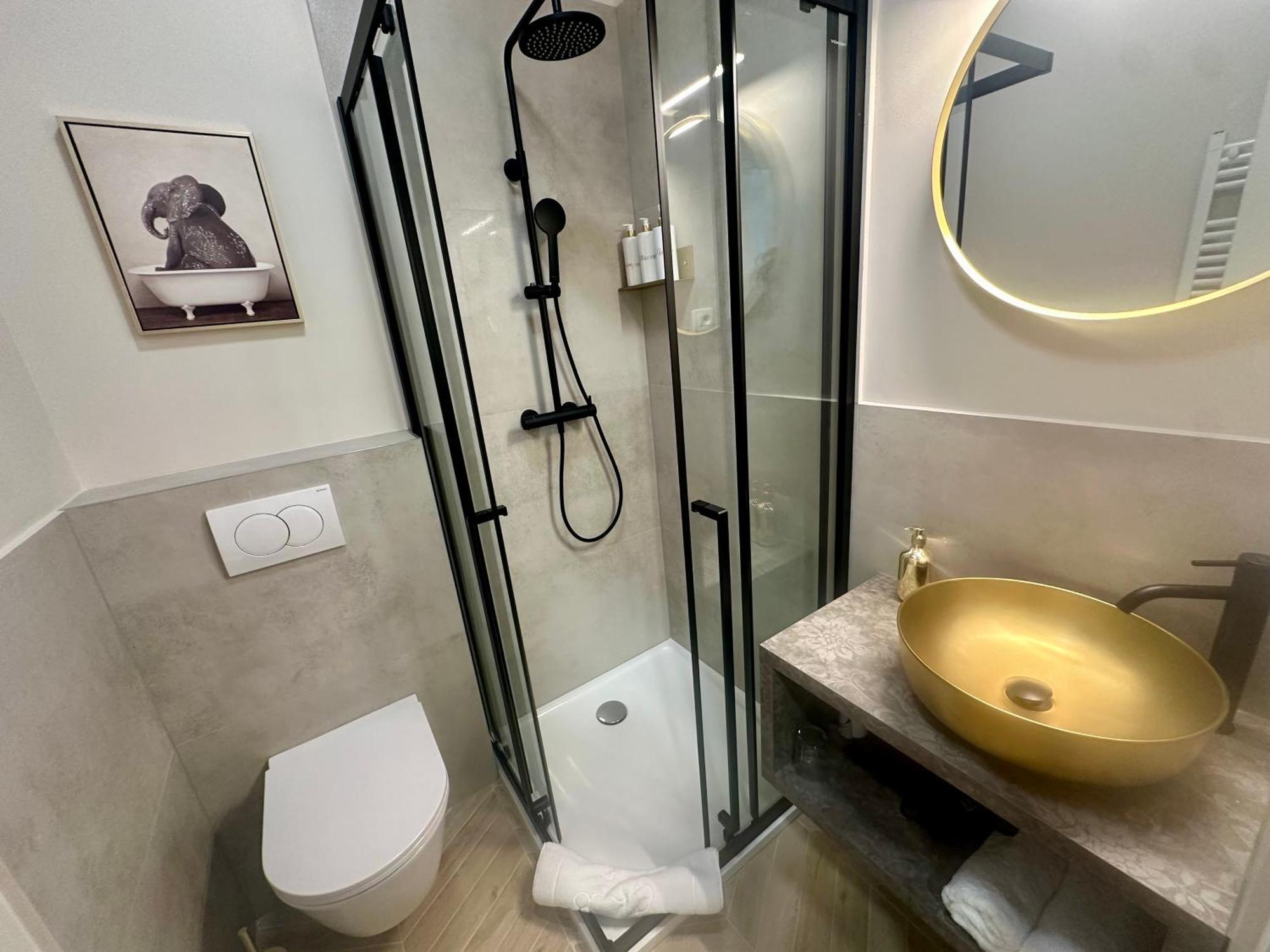 Mariani Luxury Rooms In Center Split Exterior photo
