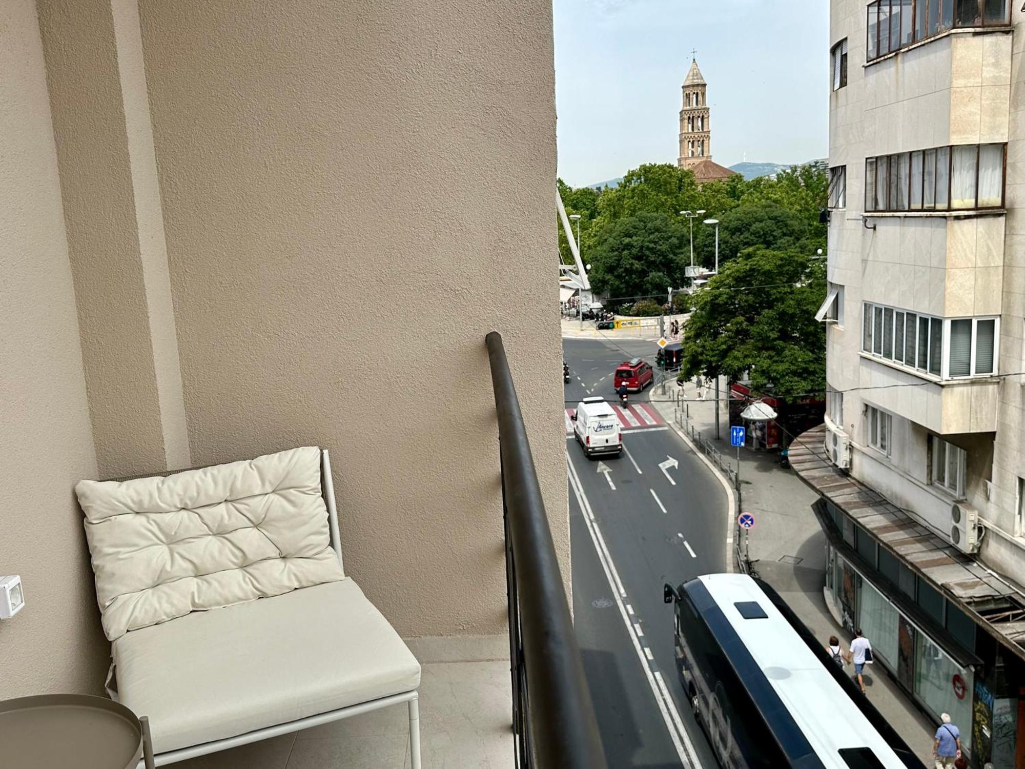 Mariani Luxury Rooms In Center Split Exterior photo