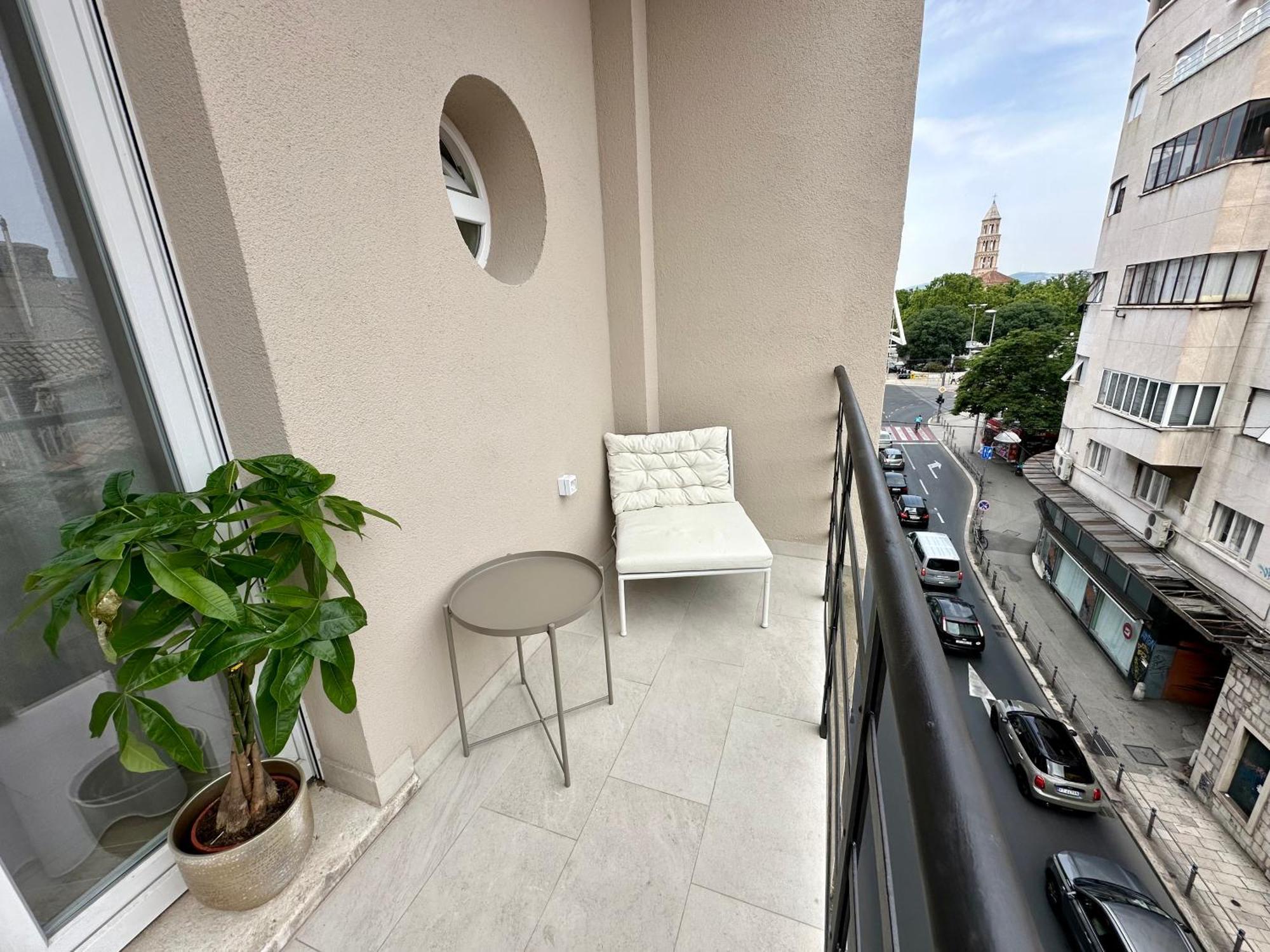 Mariani Luxury Rooms In Center Split Exterior photo